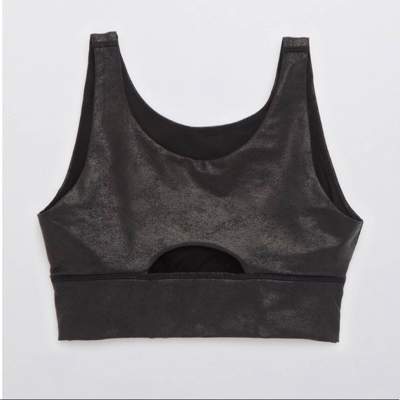 BNWOT OFFLINE By Aerie The Hugger Crackle Sports Bra in Black. 
Size L. - Picture 4 of 5